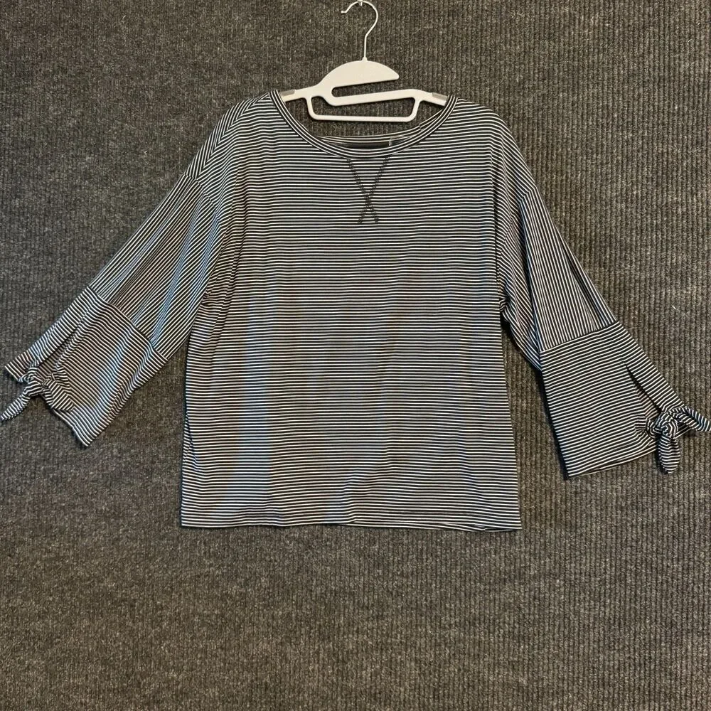 Susina Black White Striped Long Sleeve Top Tie Cuff Sz M